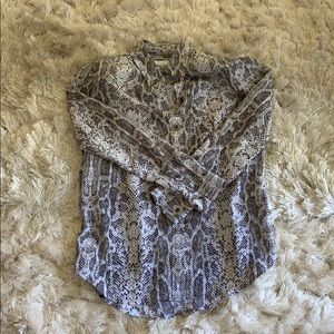 Women’s Button Up Long Sleeve